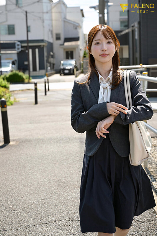 町工場。手錠の鍵は膣の中。あなたは「助けて」と言われ彼女を助けることはできますか? 天使もえ 1