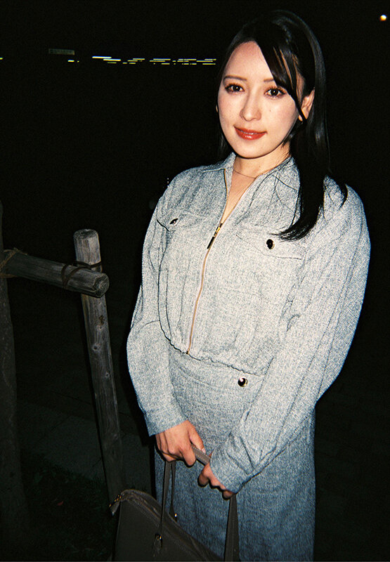 そんなに仲良くない会社の同僚OL紗々原ゆりサンと2次会終わりの流れでホテルへ行ったら身体の相性が良すぎてだんだん甘えモードになったので朝まで何度も精飲と中出しをした 1