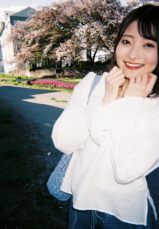 金曜の夜、何度も中出しをした想い出を残したくて…ほんわか美人セフレちゃん中城葵と朝から晩まで精飲と中出しをした週末2日目の記録 1