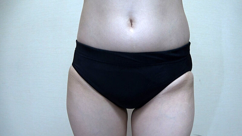 中条りの 神陸上ウェア スポーツ日焼けから筋肉美女アスリートの秘部を隠してきたウェアを巨乳や美乳パイパンや剛毛娘に着せジョリワキやハミ毛を堪能。陸上ユニホーム女子の太腿やお尻や着衣放尿まで!!身体にフィットするウェアのキワキワを超接写&完全着衣でハメ撮り 1