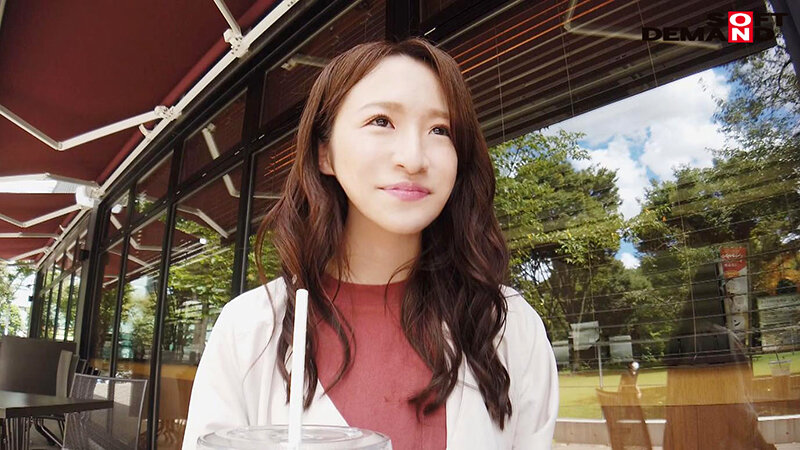 夫婦2人で小料理屋を切り盛りする東北育ちの素朴な奥さん 大槻りょう 28歳 AV DEBUT 3