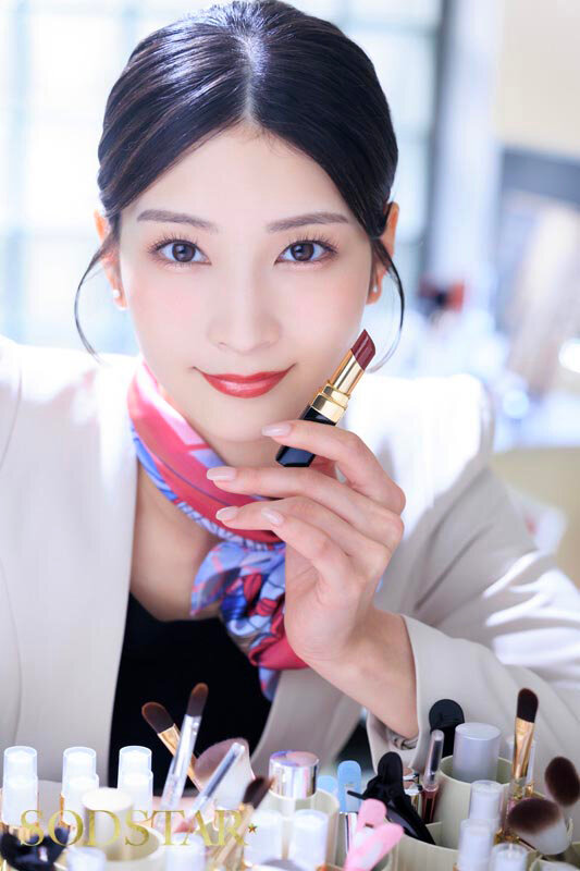 「ばっちりお化粧した私とあの子どっちが良いの？」恋人がメイクアップ中の20分暇そうな付き添い彼氏をフェラ＆SEXで顔射させる美容部員 本庄鈴 2