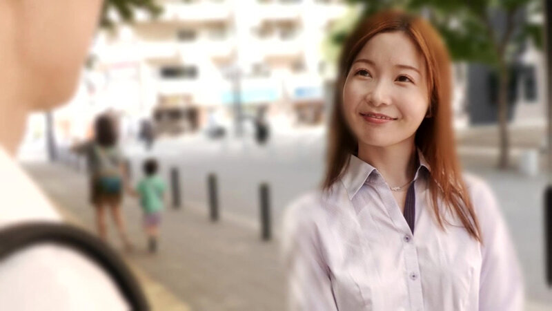 【4K】憧れの美人上司とまさかの相部屋で中出しSEX 小春まり 1