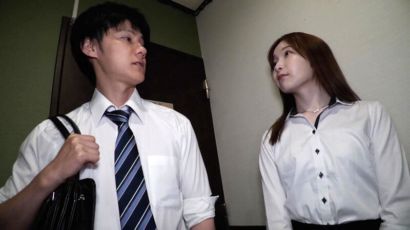 【4K】憧れの美人上司とまさかの相部屋で中出しSEX 小春まり 3