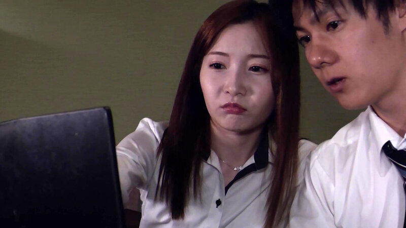 【4K】憧れの美人上司とまさかの相部屋で中出しSEX 小春まり 4