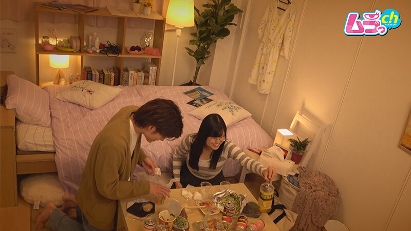 ニンゲン観察 さっきまで友達だったハズなのに勃起チ〇ポには抗えない！イケメンの長～い巨根に理性が壊れる地味っこ隠れ巨乳 2