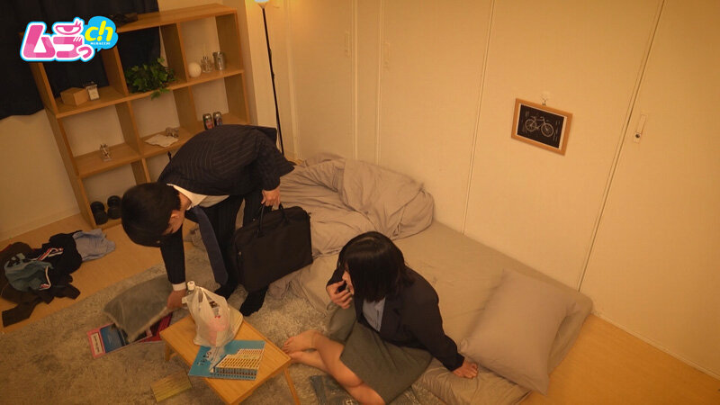 ニンゲン観察 同期男との浮気セックスで貧乳と浮気された自尊心を満たす、欲求不満すぎる爆乳女子 1