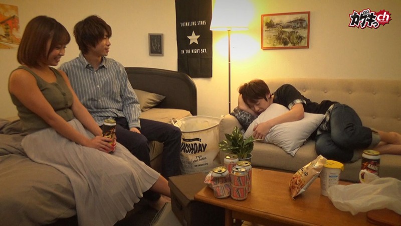 ニンゲン観察 宅呑み中、友達がすぐそばにいるのにも関わらず暴走する下半身を抑えきれずにハメるスリルSEX 2