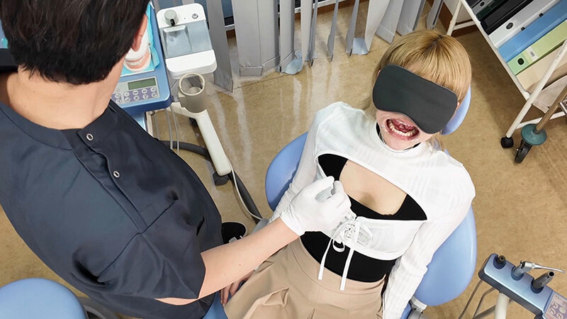 お口の中をじっくり見せてくれませんか？～アパレル店員はるのさん～ 安堂はるの 2