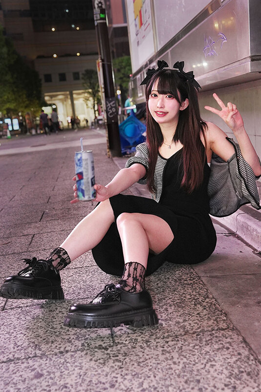 酔い潰れ寝転びギャルをお持ち帰り！@歌舞伎町 イラマ・スパンキング・首絞め へべれけ5P やよい （メスガキ31） 三葉やよい 1