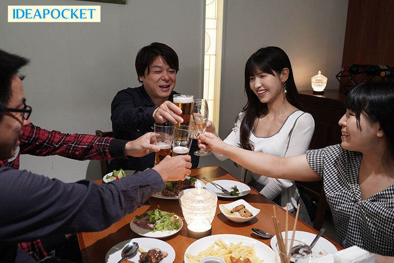 元彼と同窓会で再会した後、魔が差して久しぶりのキメセクをしてしまった私は不貞行為と知りつつも一生あの圧倒的快感から離れられなくなってしまいました… 桜空もも 1