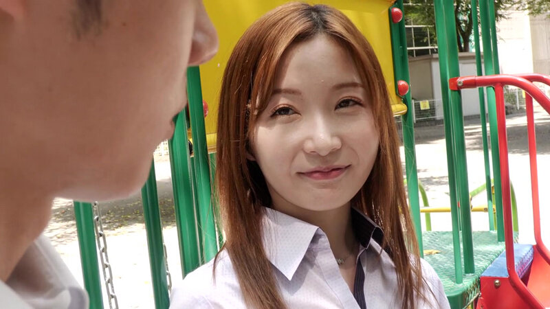 【4K】人妻不倫上司 相部屋NTR調教 新人のときから憧れていた人妻上司とまさかの相部屋…そしてボクらは深い仲になった 小春まり 1