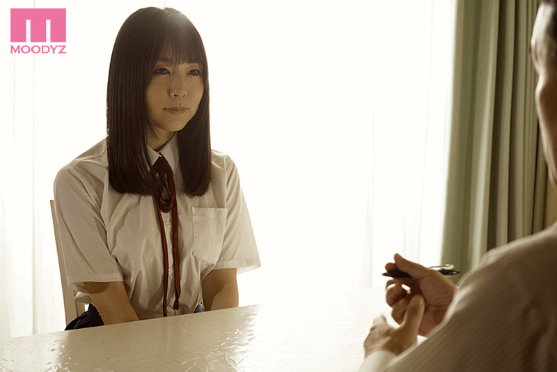 昔の地味な教え子に再会したら綺麗な人妻になっていた… 旦那に浮気された彼女を誘ったら何度も何度も中出しできた。 つぼみ 1