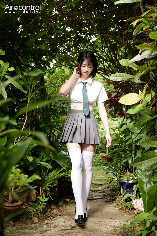 ALL NUDE 瀬戸環奈 1