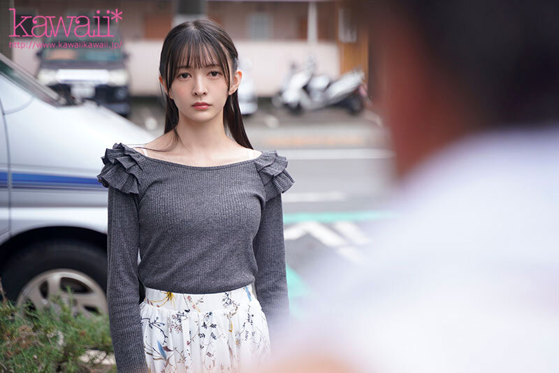 不愛想な隣人女子大生が、廊下で無愛想にパンツを見せつけてきますが…ムラムラしてんの？ 幸村泉希 2