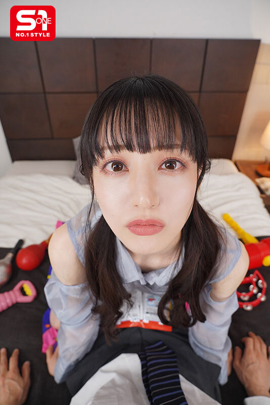 【VR】地上波アイドル 石田佳蓮のマネージャーになったら番組ロケでまさかの相部屋、ふたりきり 恋愛禁止で性欲爆発寸前みたいでゼロ距離で迫られて… 石田佳蓮 4