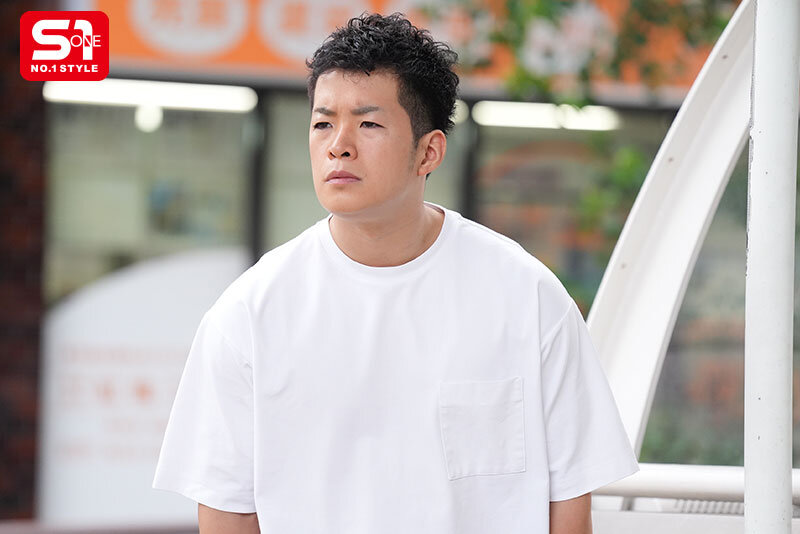 顔よりデカい胸のせいで…乳だけで身バレしてしまった人妻風俗嬢の末路…。 旦那不在の間、ご近所さん御用達のヤラれ放題Mカップ みなみ羽琉 5