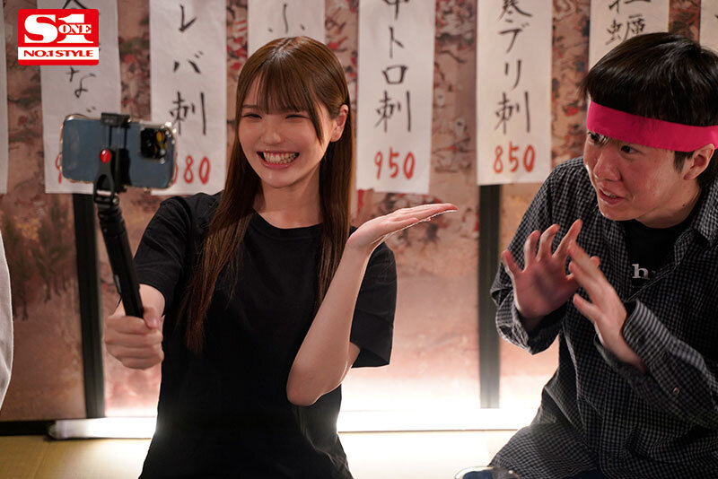 相部屋NTR 大嫌いなマネージャーに ミニスカから覗く色白むち尻を狙われ 朝まで続く絶倫性交に不覚にも感じてしまったアイドル 中森心々奈 1