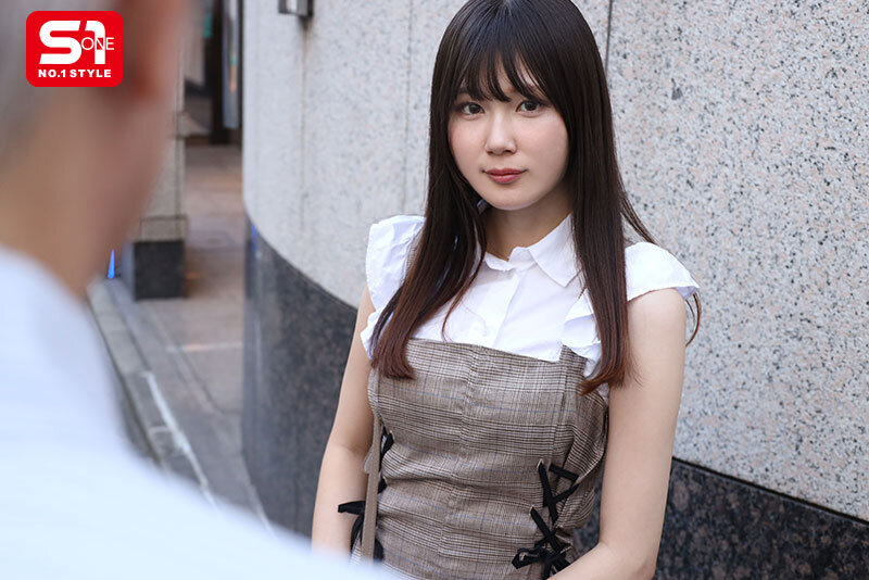 水乃なのはさん（23）は昨年、東京・歌●伎町の某公園周辺で売春目的の「立ちんぼ」を行い、中年男性との変態的な本番行為を繰り返すうちに性的興奮を覚え強く依存するようになってしまいました。 1