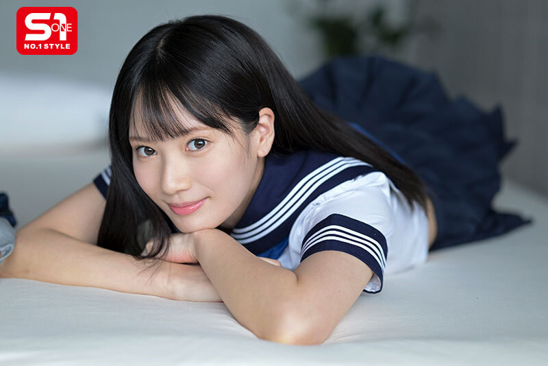 無邪気な教え子に誘惑された僕は可愛い顔、声や匂い、そして若い肉体の魅力に抵抗できず、校内でもホテルでも何処でも挿れまくった。 榊原萌 1