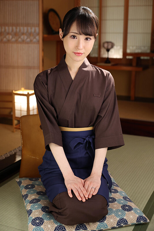 【VR】【8K VR】温泉旅行先の旅館で結婚を控える仲居の弱みを握り無理やり奉仕させ何度も中出しした1泊2日！ 上田紗奈 2