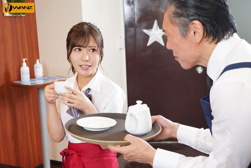 バイト先のクソ不マジメなギャルを媚薬漬け従順キメセク肉便器にしてやった 乃木絢愛 2