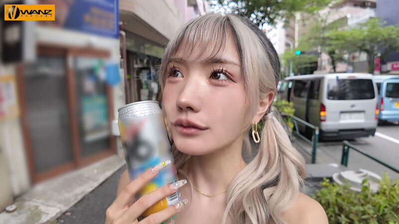 「イイって言うまで射精（だ）すなよ？」パンピーどM男をとっ捕まえてコリコリ乳首ジャック！手コキ寸止め焦らし痴女のナマパコ散歩 春陽モカ 3