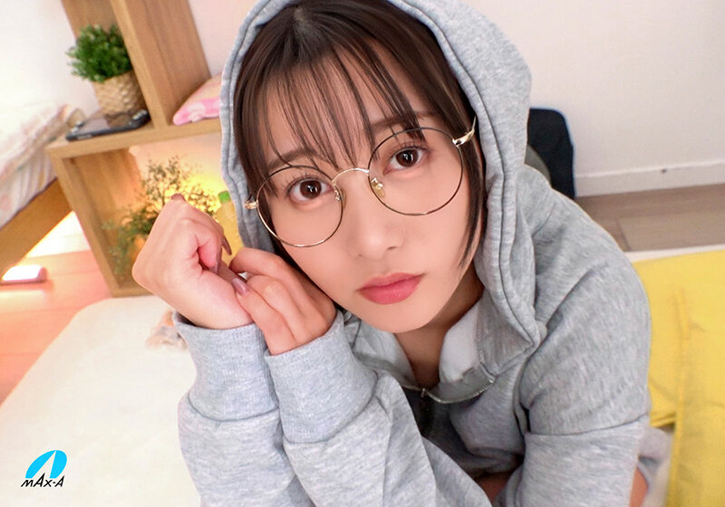 シコいめがねっ娘 欲求不満じっとりえちえち性交 静河 1